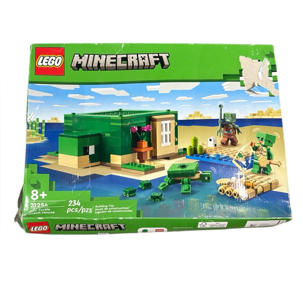 LEGO Minecraft The Turtle Beach House Construction Toy with Turtle Figures